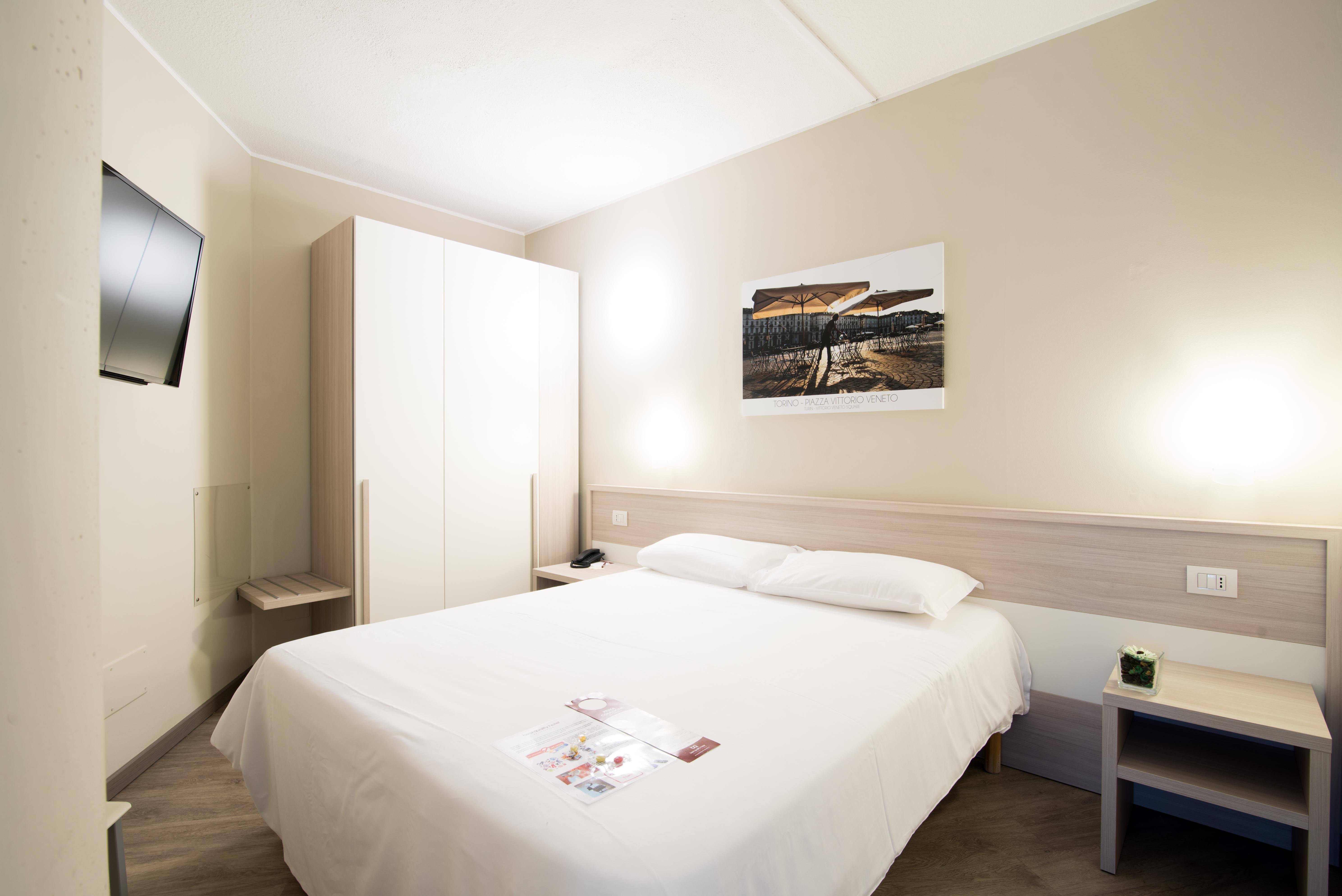 Best Quality Hotel Politecnico Torino Esterno foto