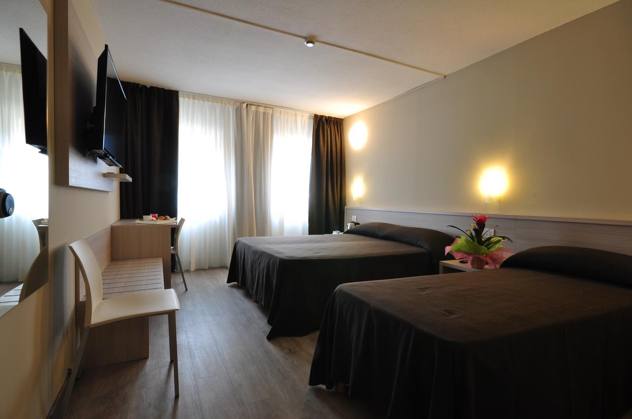Best Quality Hotel Politecnico Torino Esterno foto